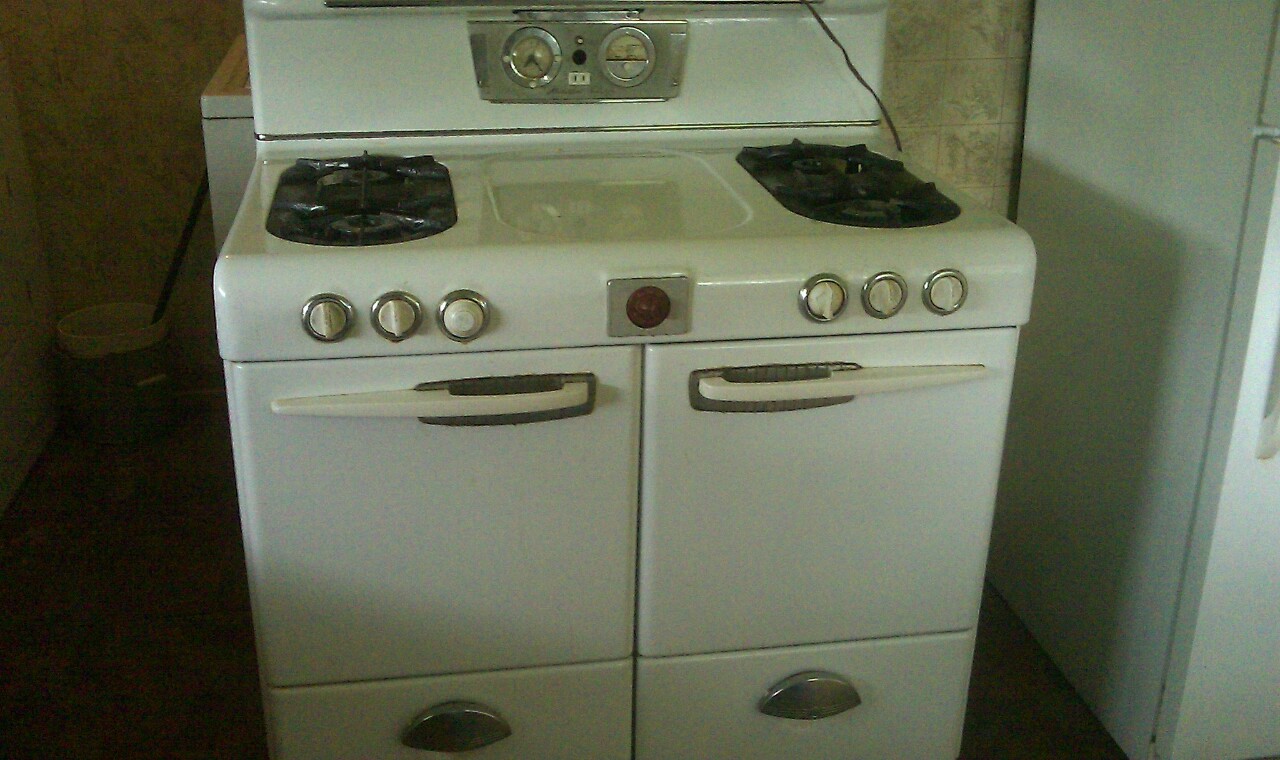 Rare Magic Chef Stove Used by 96 year of grandmother InstAppraisal